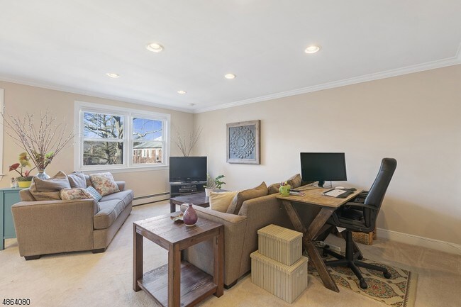 Foto del edificio - 16 Green Acres Dr