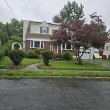 Building Photo - 159 Sherwood Ave