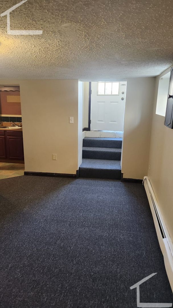Foto del edificio - Cozy studio with great location in Allston available NOW!
