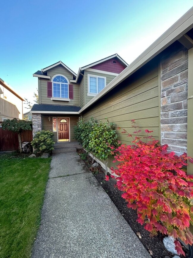 Building Photo - 4283 SW Plumeria Way