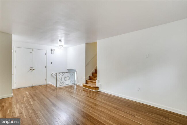 Foto del edificio - 7508 Creighton Dr