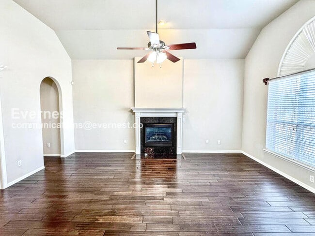 Building Photo - 13324 East 75th St N