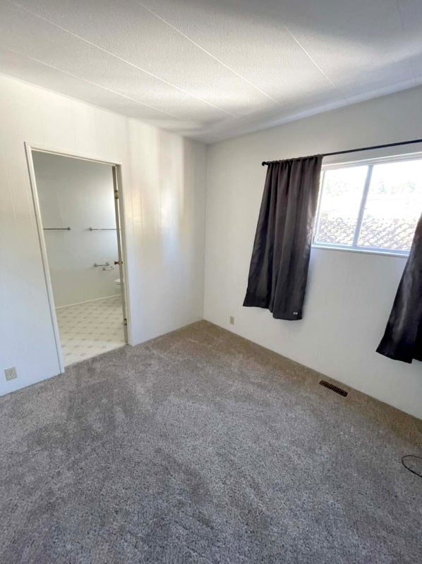 Building Photo - 444 Whispering Pines Dr