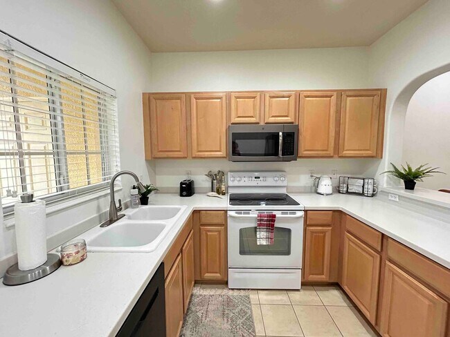 Building Photo - 13084 Tigers Eye Dr