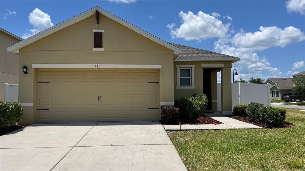 Foto principal - 443 Aberdeen Dr