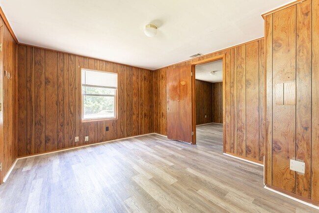 Building Photo - 9002 A McCain Rd Jacksonville AR