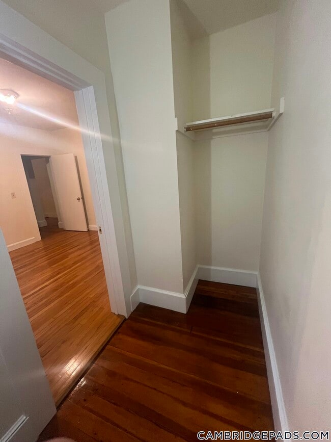 Building Photo - 27 Forest St