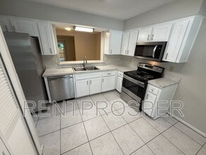 Building Photo - 4435 Brook Hollow Cir