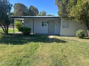 Building Photo - 5522 N 24th Ave