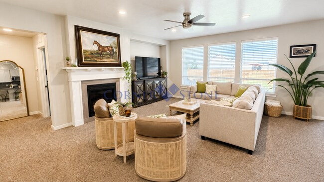 Foto del edificio - Spacious Family Home with 3-Car Garage & Fully Fenced Backyard in Nampa