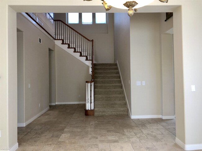 Building Photo - 5 br, 4.5 bath House - 26003 Shadow Rock Ln