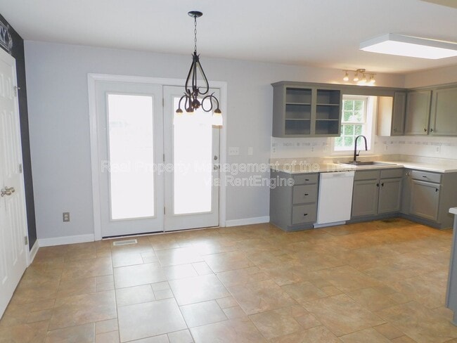 Foto del edificio - 2804 Mitchell Wood Dr