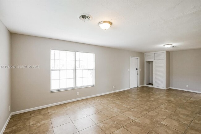 Building Photo - 5961 NW 14th Ct