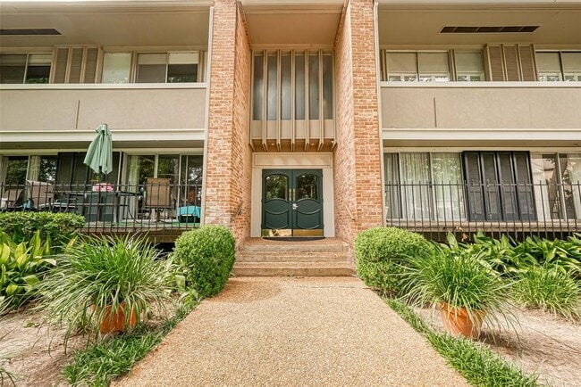 Building Photo - 642 S Ripple Creek Dr