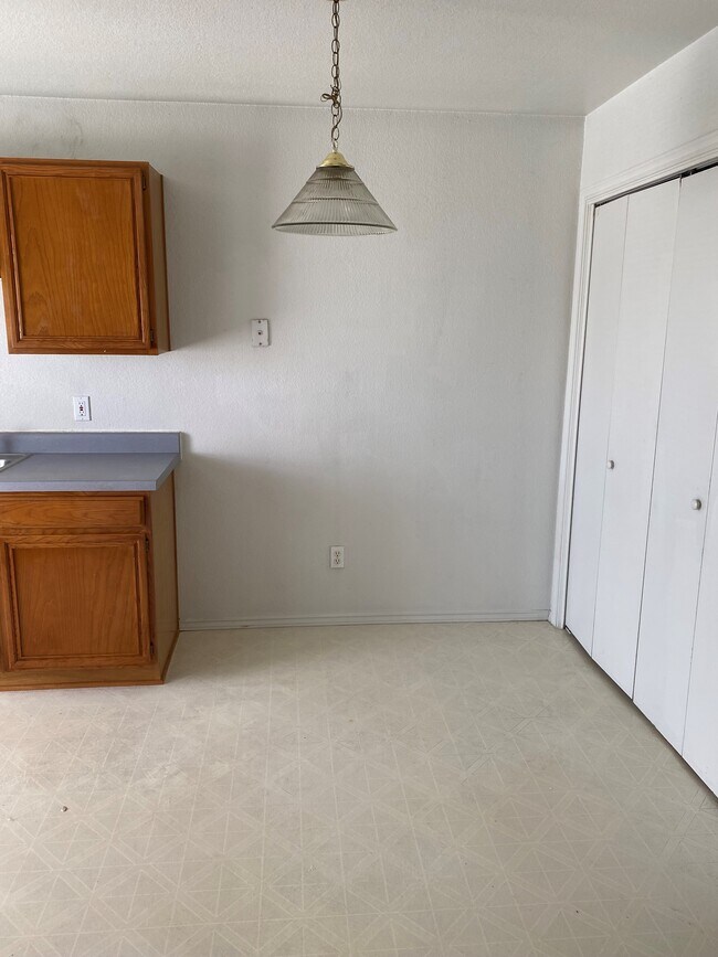 Foto del edificio - 1706 Windward Dr