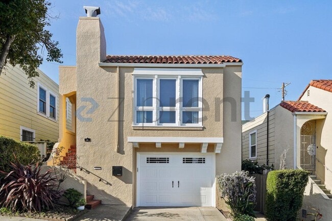 Building Photo - 16 Dunsmuir St