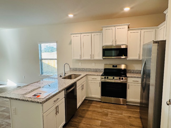 Building Photo - 13647 Logan Pl