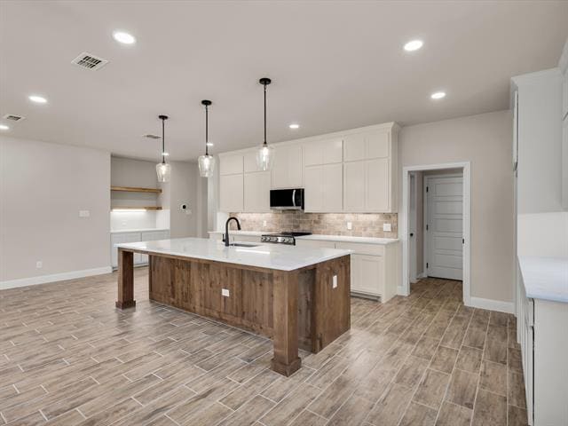 Building Photo - 612 Jameson