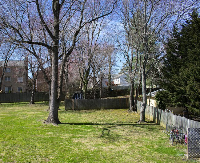 Building Photo - 20 Silopanna Rd