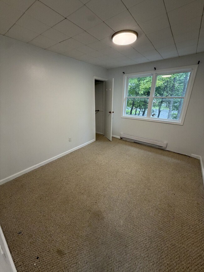 Foto del edificio - 1422 Saratoga Rd