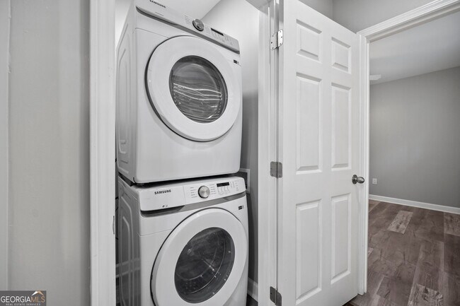 Foto del edificio - 1126 Briarcliff Pl NE
