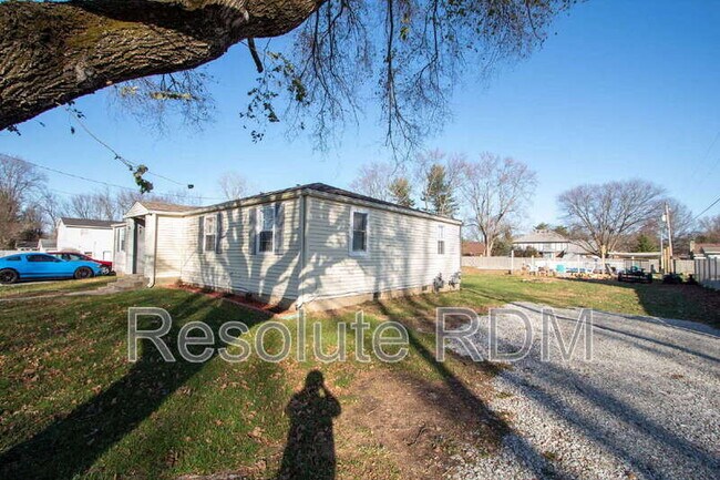 Foto del edificio - 4155 N County Rd 575 E