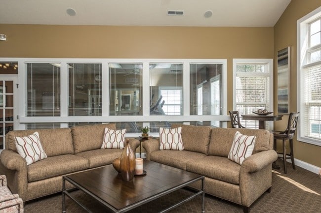 Clubhouse - Fairway Park Apartments