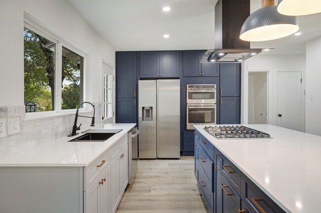 Building Photo - 110 Glenn Ave