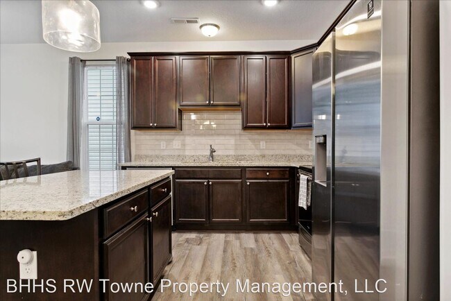 Building Photo - 2 br, 2.5 bath House - 1414 Waltham Lane