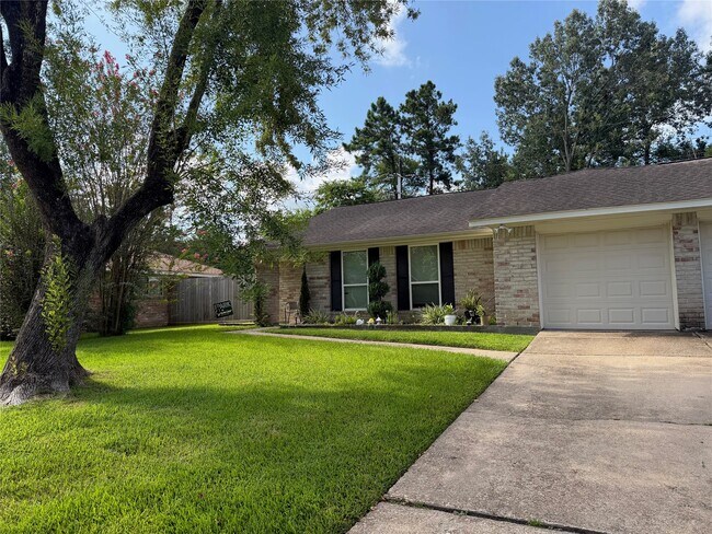 Building Photo - 2418 Tinechester Dr