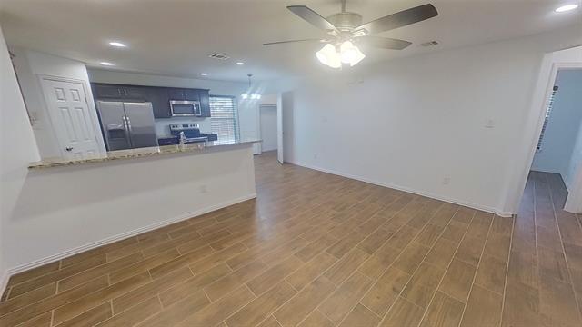 Foto del edificio - 1619 Cedar Bluff Ln