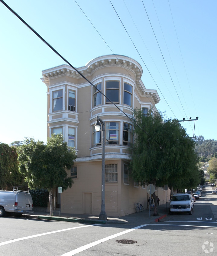 Building Photo - 117 Caledonia St