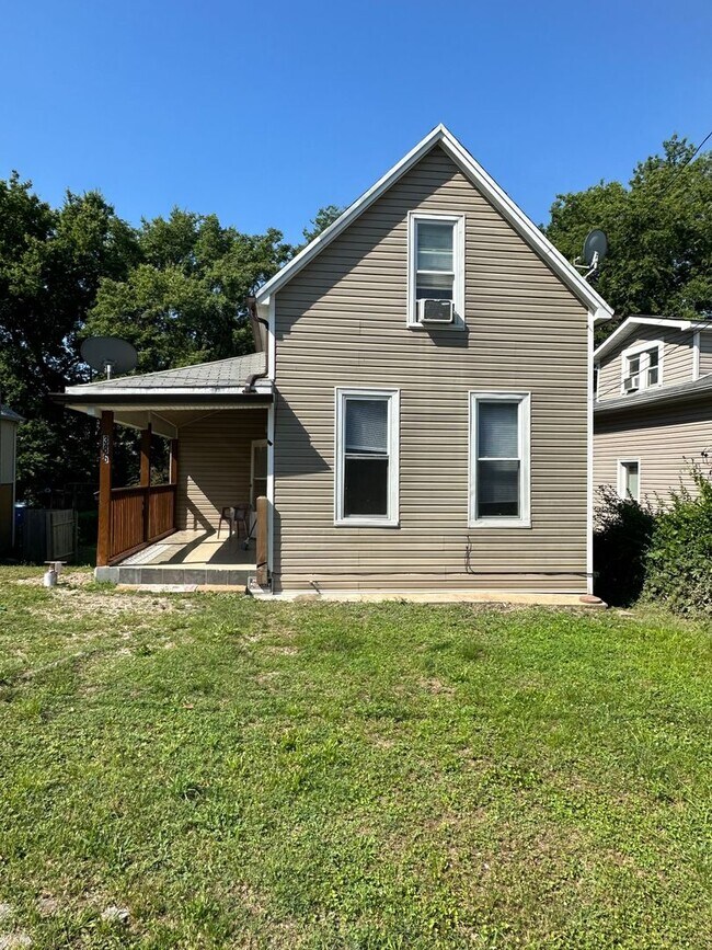 Foto del edificio - Lovely 2 Bedroom Home