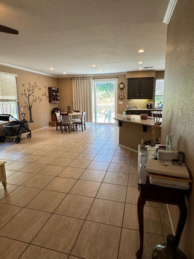 Foto del edificio - For Rent in West Murrieta – Spacious 5BR Home