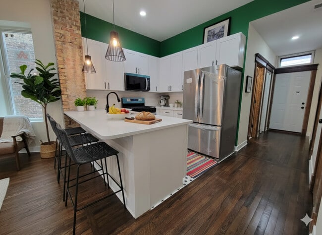 Foto del edificio - 1644 S Millard Ave