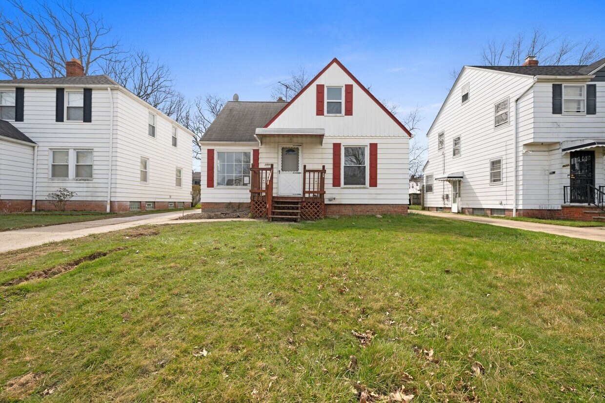 Foto principal - 26950 Mallard Ave