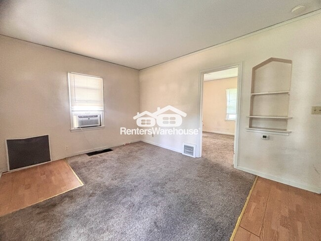 Building Photo - 3820 Lincoln Pl Dr
