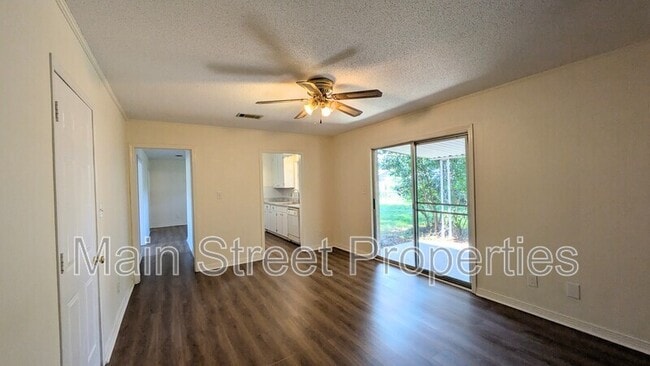 Building Photo - 6942 Falcon Dr