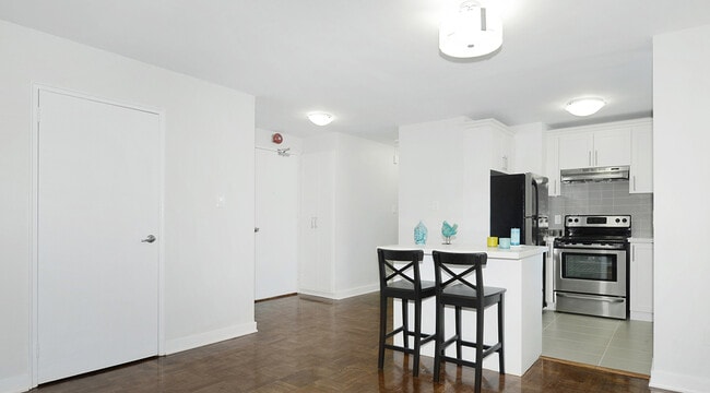 Photo du bâtiment - Avenue Park Apartments