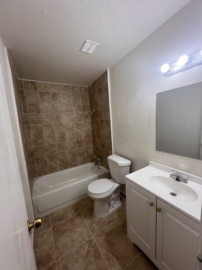 Foto del edificio - 6905 E Golf Links Cir