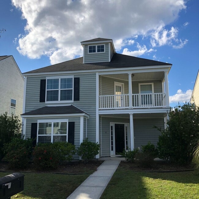 Building Photo - BEAUTIFUL HOME IN GODLEY PARK