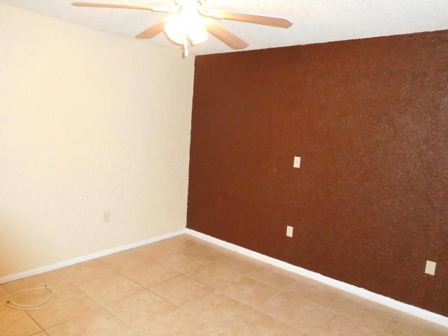 Building Photo - 6080 Forest Hill Blvd