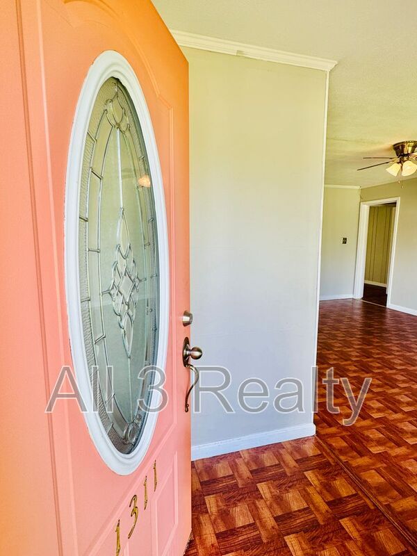 Building Photo - 1311 Marlowe Dr