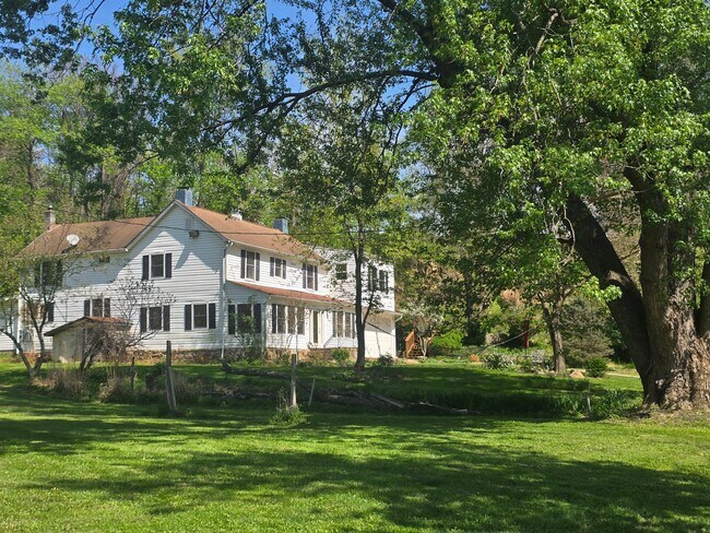 Foto del edificio - 2834 E Boss Arnold Rd