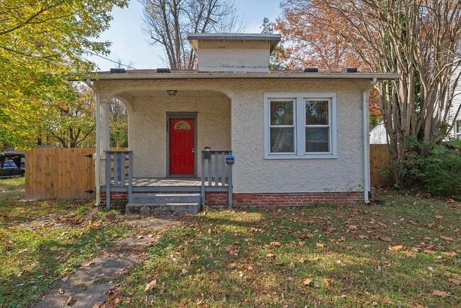 Building Photo - 1323 Columbia St