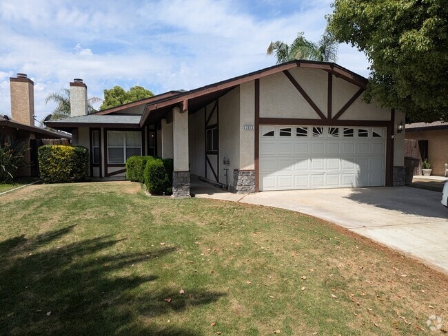 Building Photo - 3513 El Hogar Ct