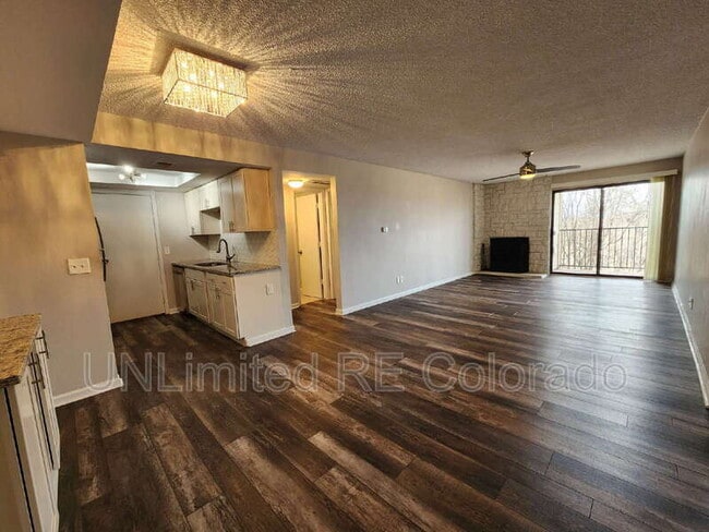 Photo - 431 S Kalispell Way Apartment