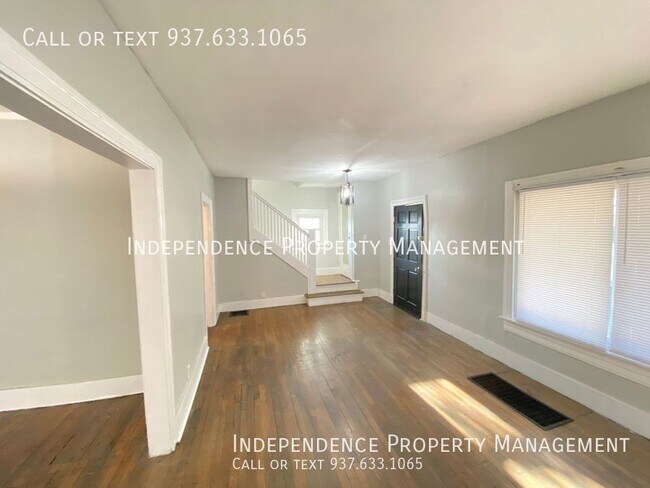 Building Photo - Kenyon Palace  **MOVE IN SPECIAL -- $75 GI...
