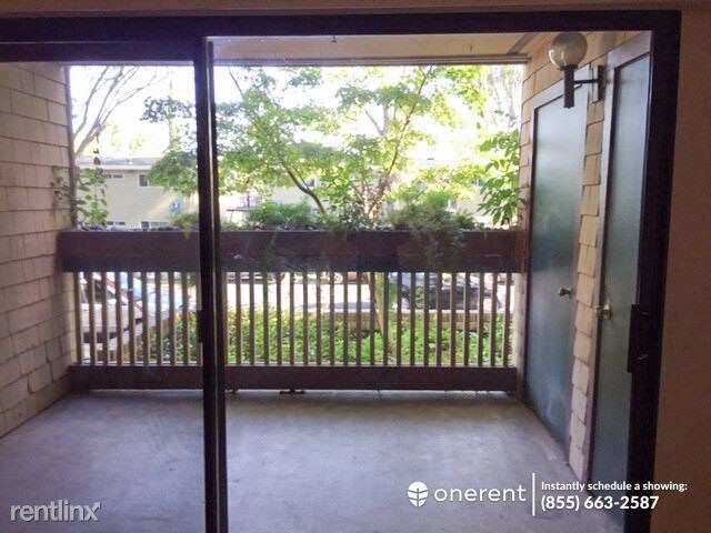 Foto principal - 2 br, 2 bath Condo - 2211 Latham St #108 -