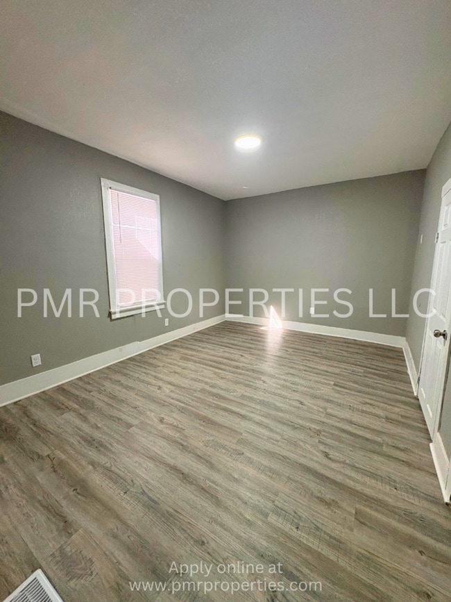 Foto del edificio - 2 Bedroom / 1 Bathroom